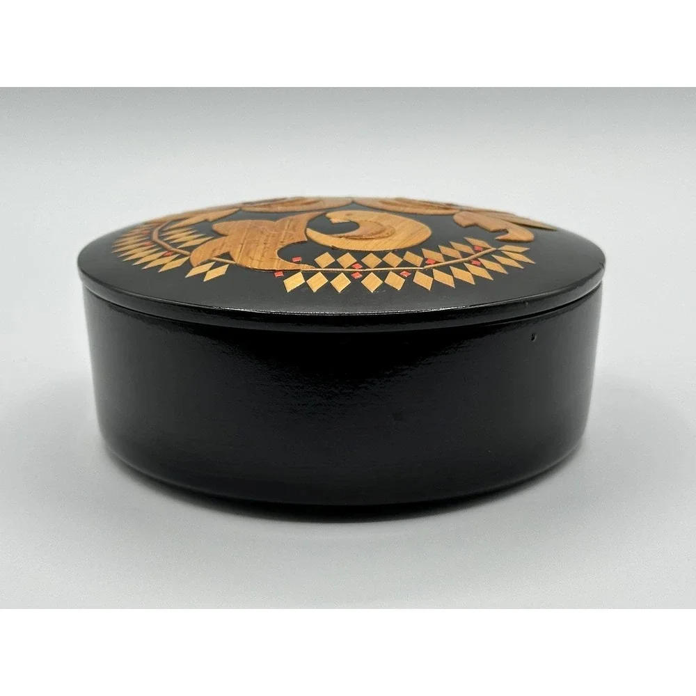 Vintage Black Lacquer Straw Marquetry Bird Trinket Box Round Folk Art 5x2